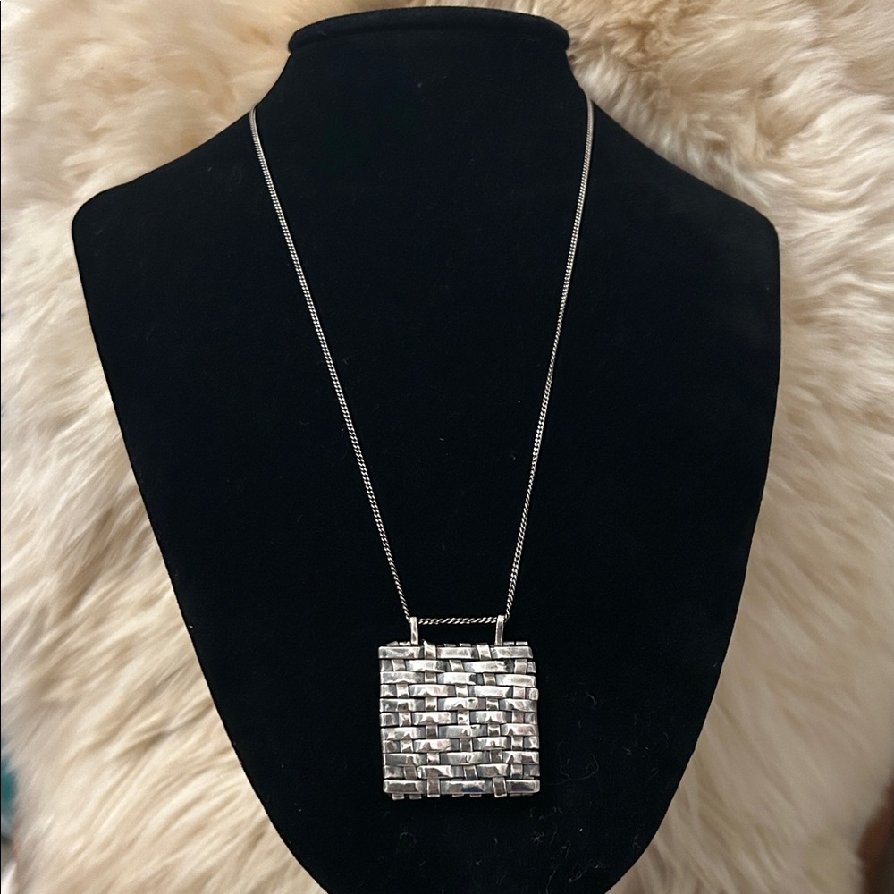 Beautiful Silver Square Basketweave Pendant Necklace.